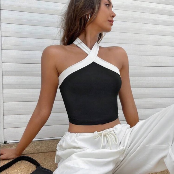Black & white Two Tone Crop Halter Top cross cross neck - Picture 3 of 3